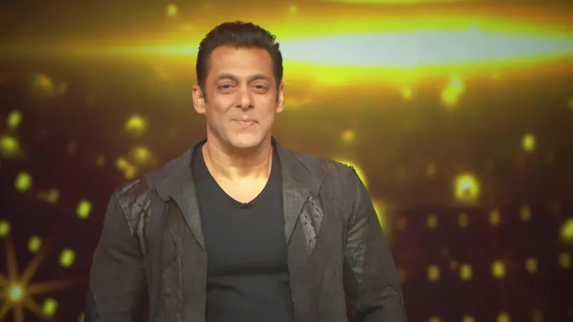 Salman Khan welcomes everyone with swag