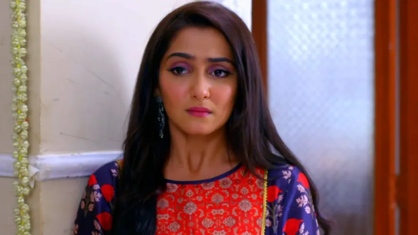 Meena suggests Navya to opt for surrogacy - Hamariwali Good News