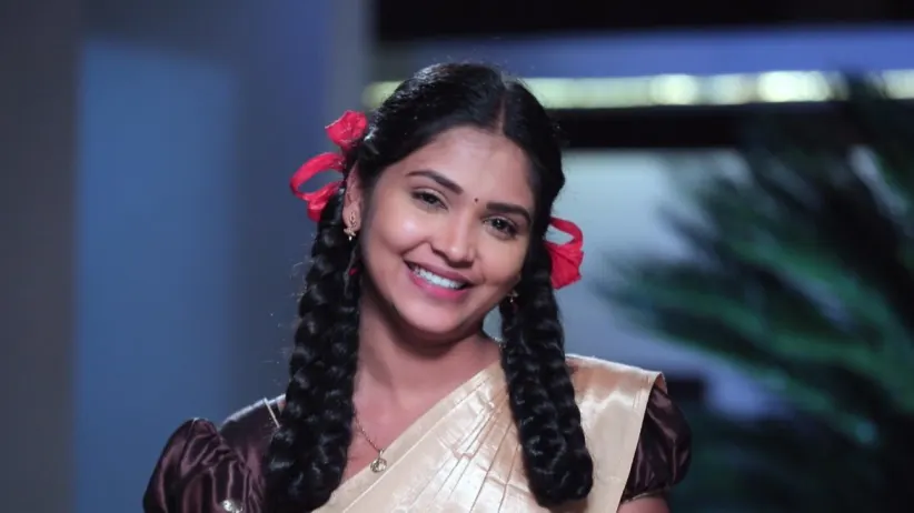 A drunk Kamali professes her love for Rishi