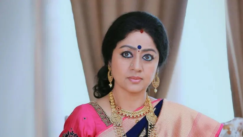 Aditya praises Anuksha's behaviour - Paaru