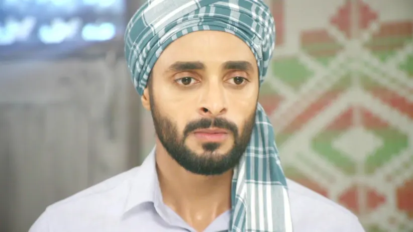 Veer to stay back - Kamli Ishq Di