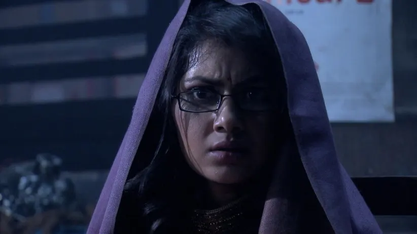 Suresh informs Abhi about Priya - Sindhooram