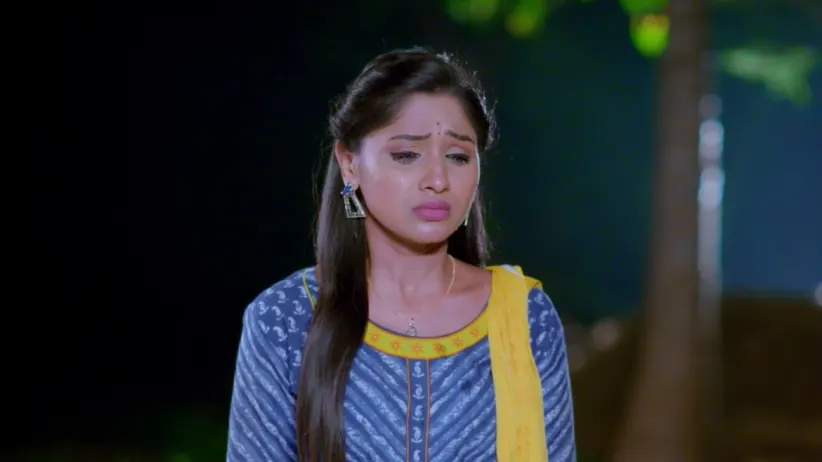 Jaanu's Decision Shocks Aditya and Pritham - Paaru