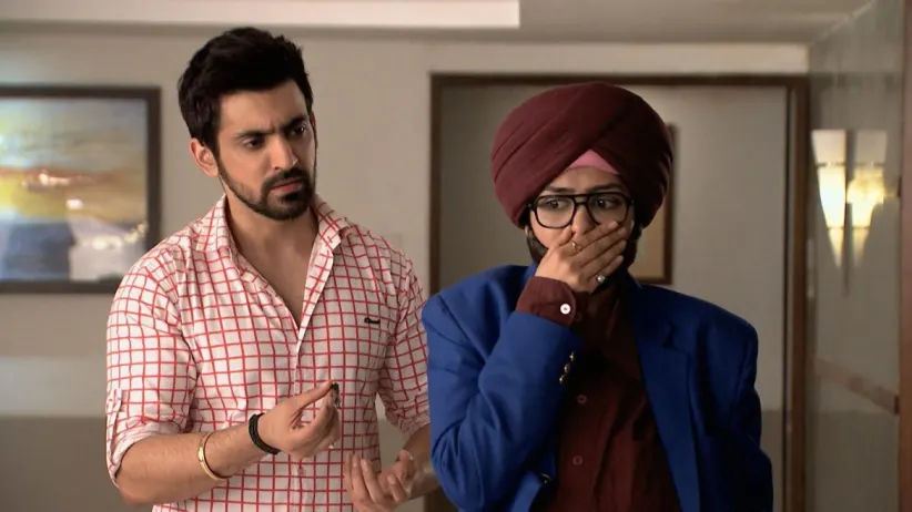 Rony and Bulbul argue with Abhi - Sindhooram