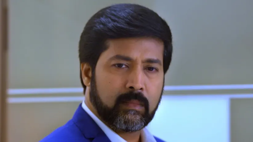 Surya Prakash visits Meera - Neethane Enthan Ponvasantham