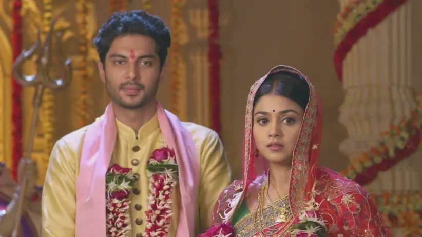 Indresh and Swati get married - Santoshi Maa Sunayein Vrat Kathayein