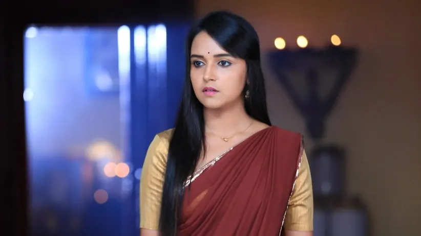Amulya and Dhruva reach the abandoned building - Gattimela