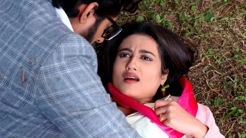 Kaushik goes missing - Ki Kore Bolbo Tomay