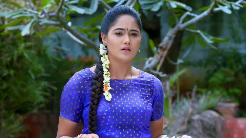 Akhila's Decision Regarding Pritham and Jaanu - Paaru