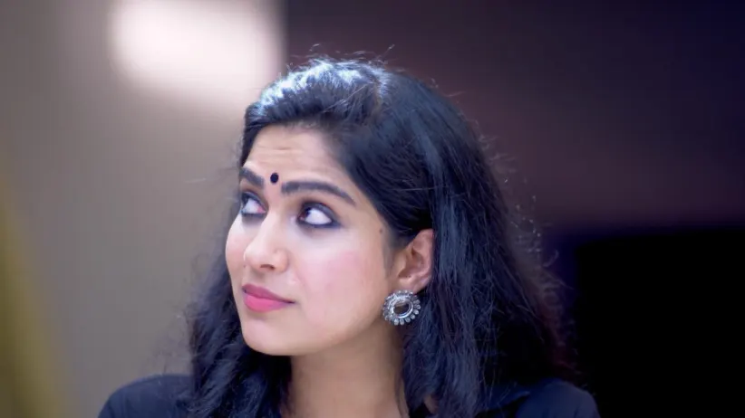 Vimala visits Aravind Raja - Manampole Mangalyam