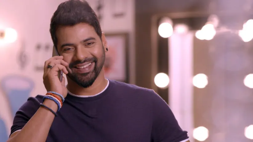Kiara to Attend the 'diwali' Party - Iniya Iru Malargal