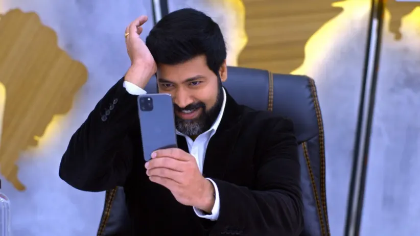 Surya Prakash invites Anu - Neethane Enthan Ponvasantham