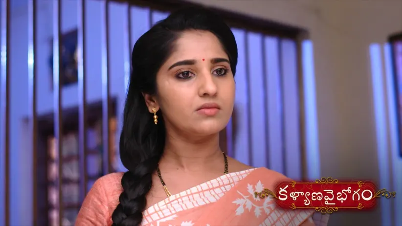Abhi decides to leave the house with his family - Kalyana Vaibhogam