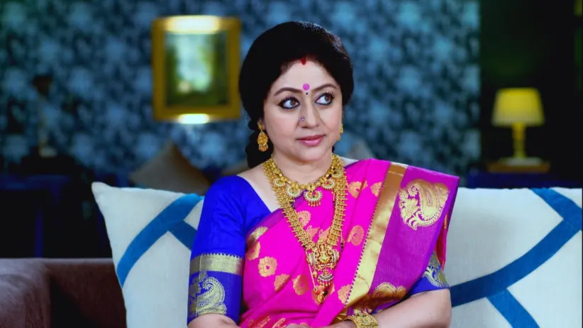 Aditya and Paarvathi Switch Roles - Paaru