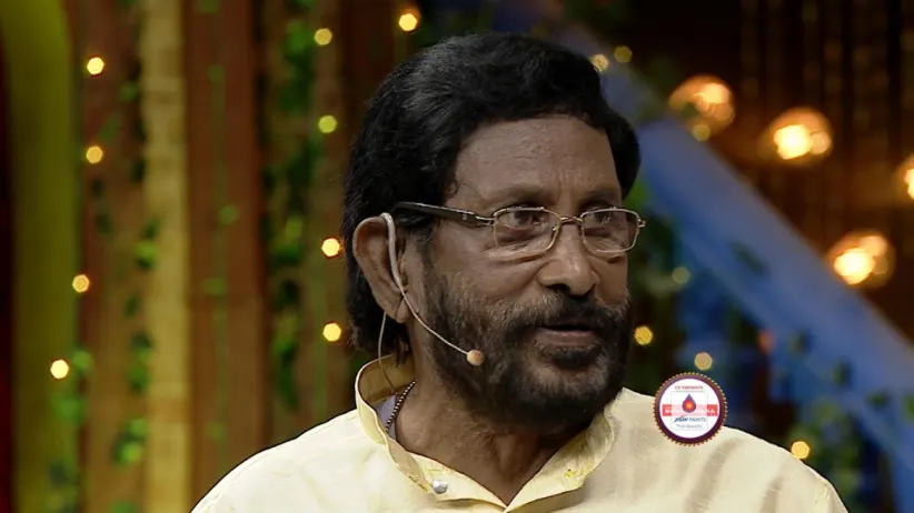 Kalabhavan Jayakumar mimics celebrity guest T S Raju - Funny Nights
