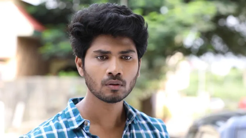 Chintamani learns about the twin sisters - Rettai Roja
