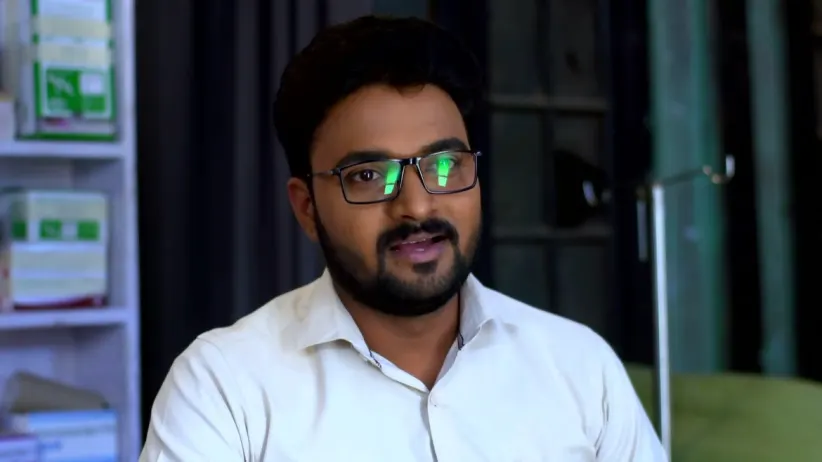 Divya questions Ajit Kumar - Devmanus