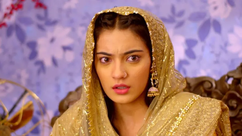 Dadi Ammi slaps Chahat - Qurbaan Hua