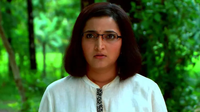 Vishwasrao interrogates the family members - Raat Ka Khel Saara