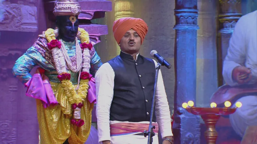 Santosh Maharaj's enlightening kirtan - Man Mandira