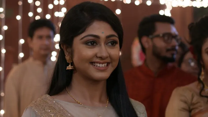 Apu's father is questioned - Aparajita Apu