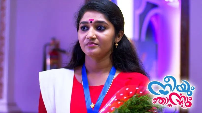 Uma corrects Jyothi - Neeyum Njanum