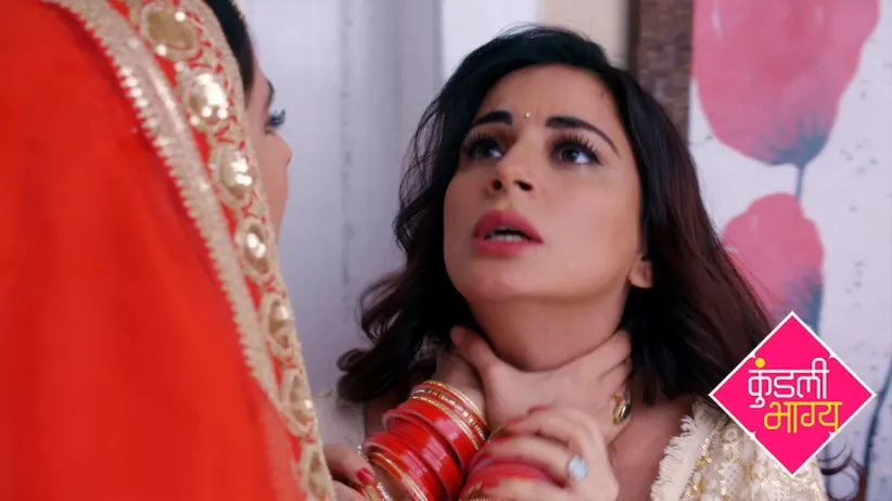 Preeta hits Mahira on the head - Kundali Bhagya
