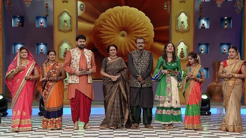 Subhasini's terrific performance - Gruhalaxmi 