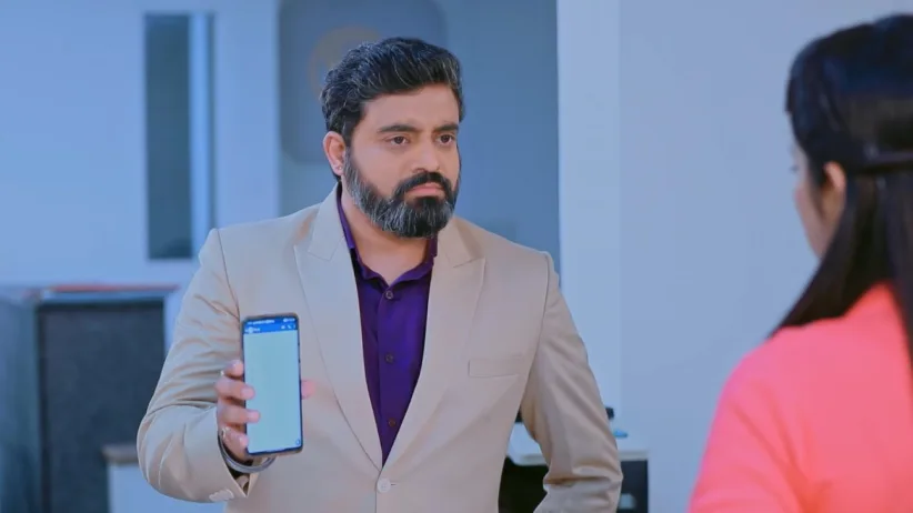 Aryavardhan stammers when Anu asks a question - Jothe Jotheyali