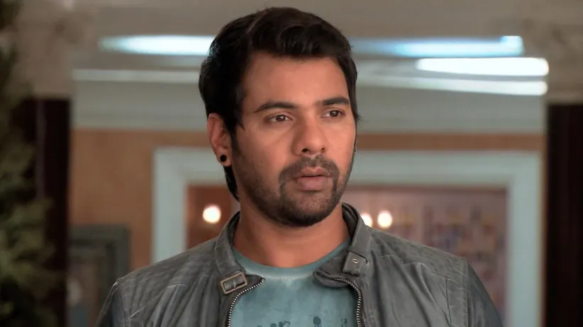 Nikhil pulls out the fuse - Sindhooram