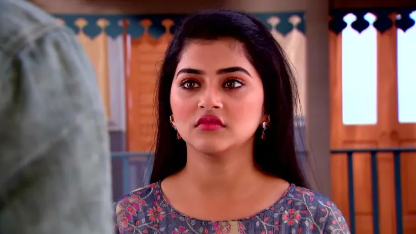Ratul and Neepa find they are opposites – Mithai