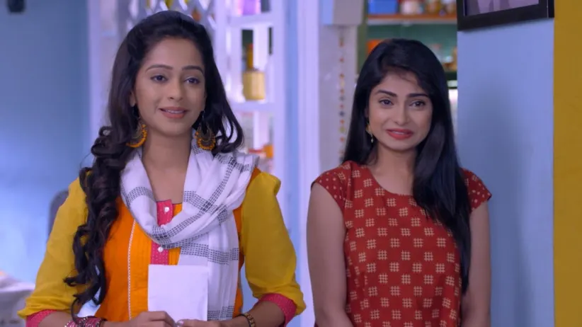 Aliya Argues with Purab - Iniya Iru Malargal