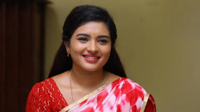 Vadivel praises Parvathy - Sembaruthi