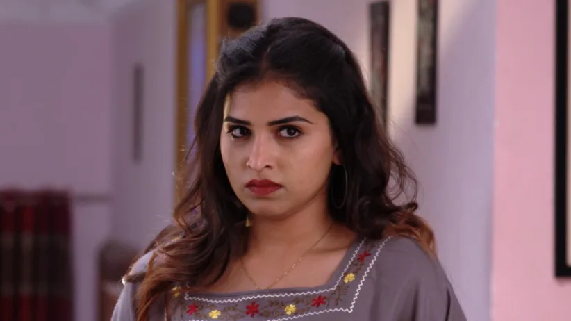 Renu learns Geetha’s truth - Gundamma Katha