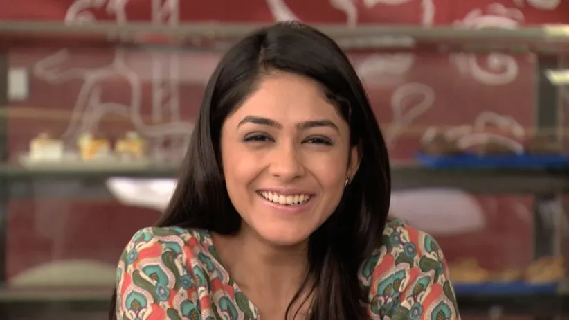 Ronnie puts on an act before Abhi - Sindhooram