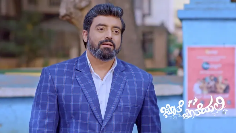 Anu wakes up after seeing a nightmare - Jothe Jotheyali