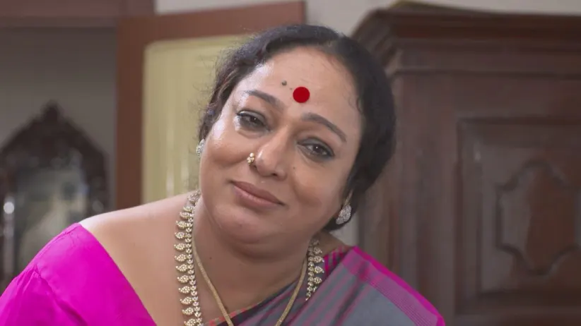 Gandhimati prepares breakfast for Vasundhara