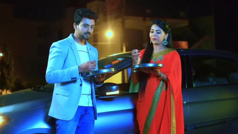 Chandru praises Gauri before Annapurna