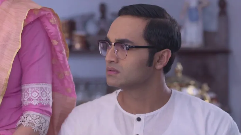 Prabhabati worries for Subhash