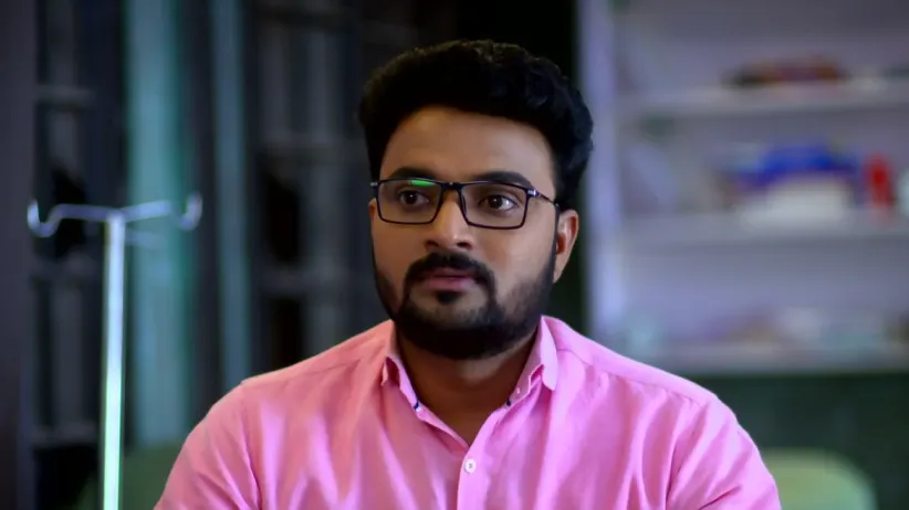 Rupa's father's statement startles Divya - Devmanus