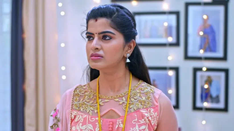 AJ Acusses Hasini