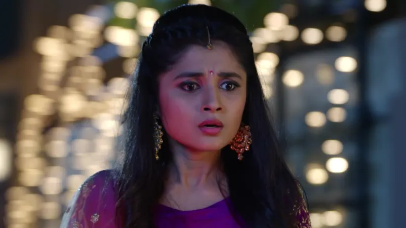 Parv attempts to kill Siddhi - Guddan - Tumse Na Ho Paayega