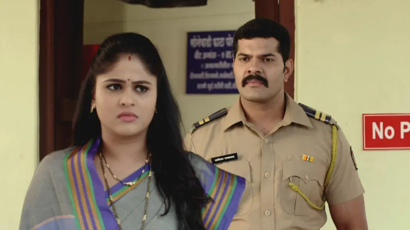 Nivrutti Joins Anjali's Protest