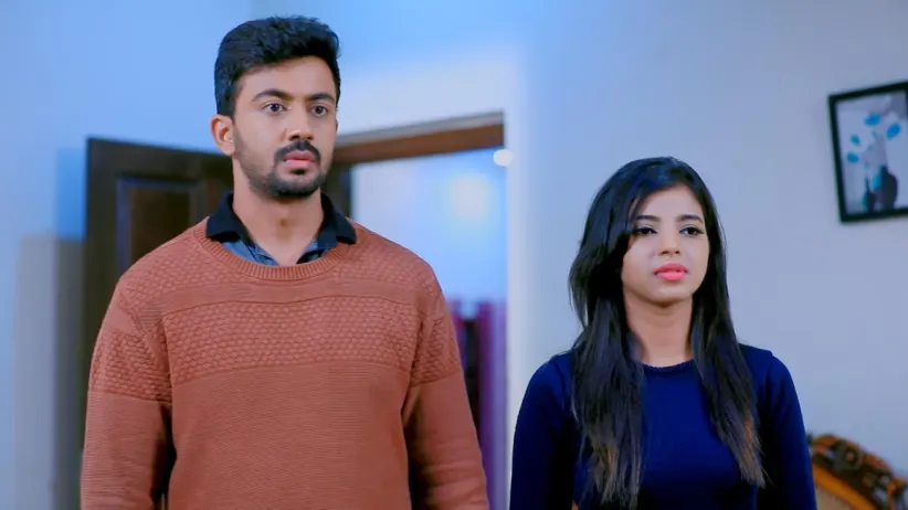 Will Urmila learn about Anika's plan?