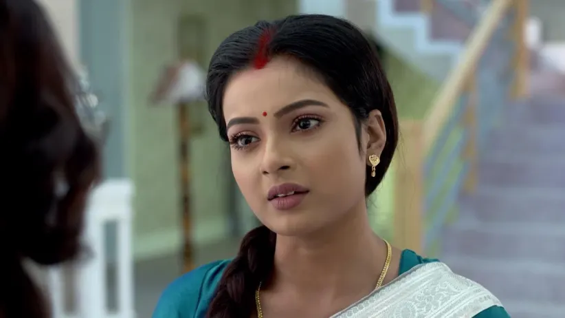 Salankara insults Priyam - Jiban Saathi