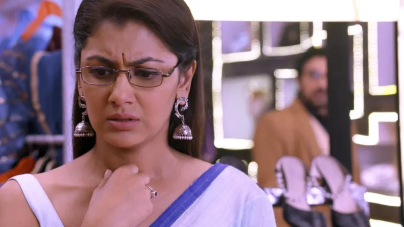 Sahana Argues with Rhea - Iniya Iru Malargal