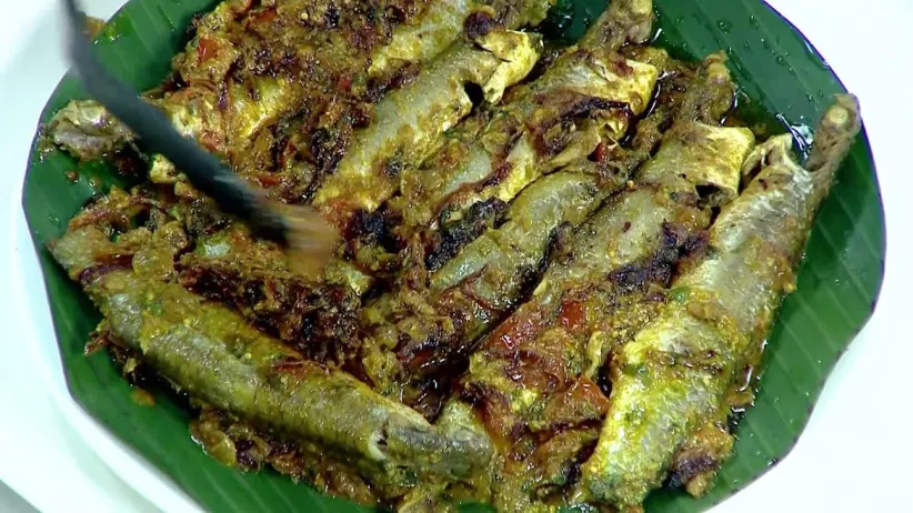 Parshey Machher Bhapa Recipe in Bengali