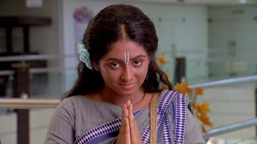 Nikhil again meets Shyama - Krishnakoli