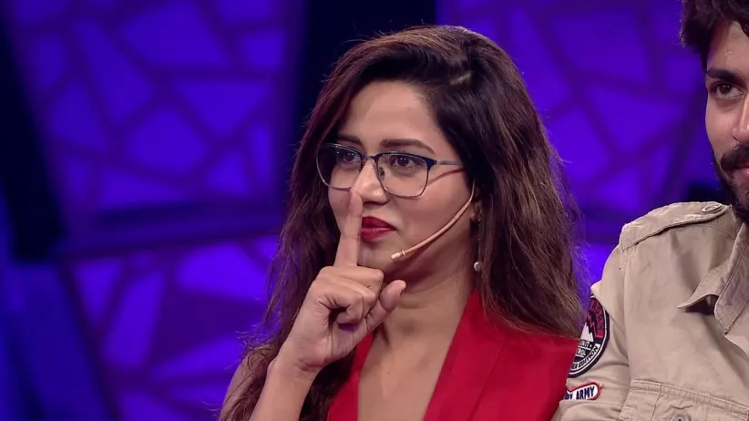 Raiza Wilson and Harish Kalyan grace the show - Genes Season 3