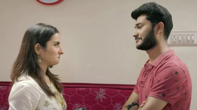 Flirting with the Bride -  Kallachirippu Promo